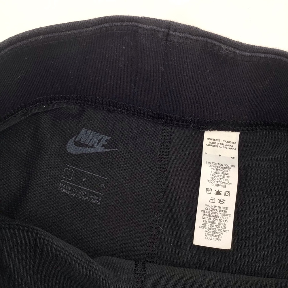 Nike Womens Sportswear Essential High-Waisted Leggings (CZ8528-010) Size Small - Picture 6 of 15